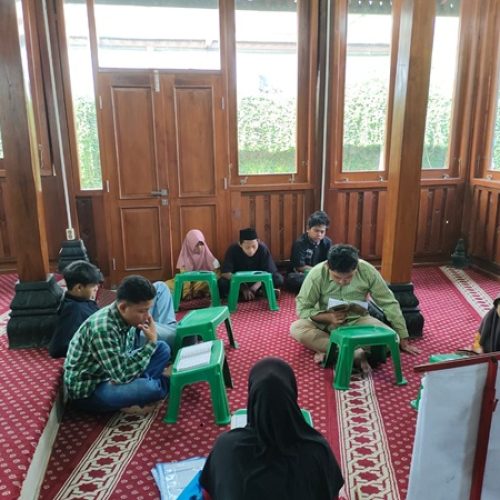 Jangan Biarkan Mereka Berjuang Sendiri: Mari Dukung Program Anak Asuh LAZIS Nurul Falah Yogyakarta